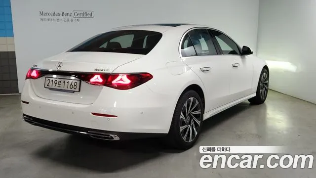 Mercedes-Benz E-Class E-класс W214 E300 4MATIC Exclusive — Фото автомобиля 2