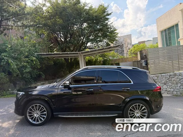 Mercedes-Benz GLE-Class — Фото автомобиля 8