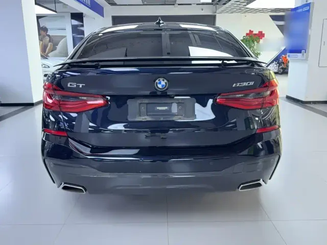 BMW 6 Series Gran Turismo — Фото автомобиля 8