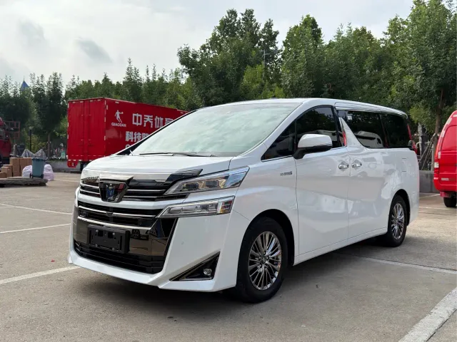 Toyota Vellfire — Фото автомобиля 2