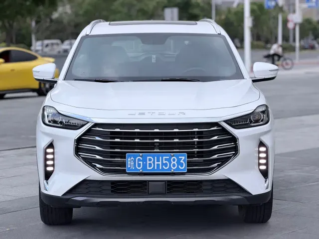 Jetour X70 Plus — Фото автомобиля 2