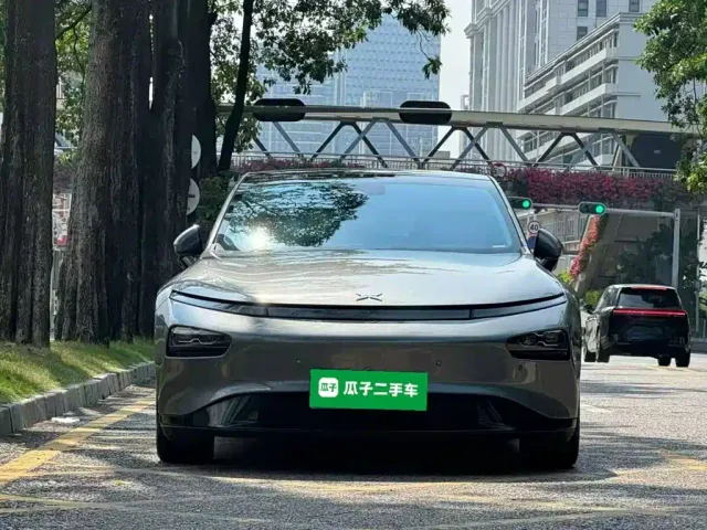 Xpeng P7 — Фото автомобиля 2