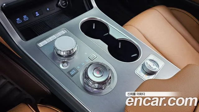 Genesis GV80 2.5T Бензин AWD — Фото автомобиля 8