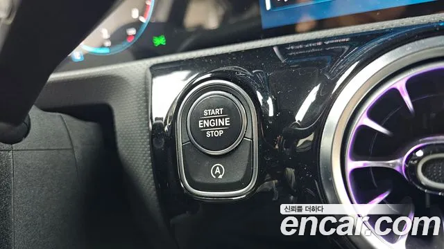 Mercedes-Benz A-Class — Фото автомобиля 16