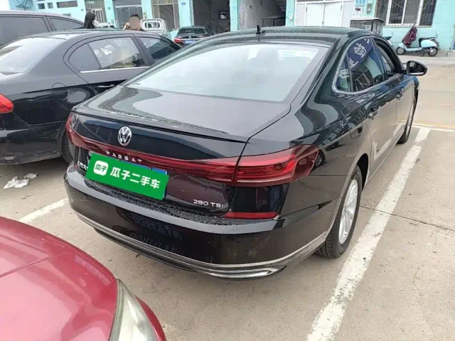 Volkswagen Passat — Фото автомобиля 6