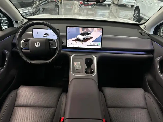 Leapmotor C16 — Фото автомобиля 11