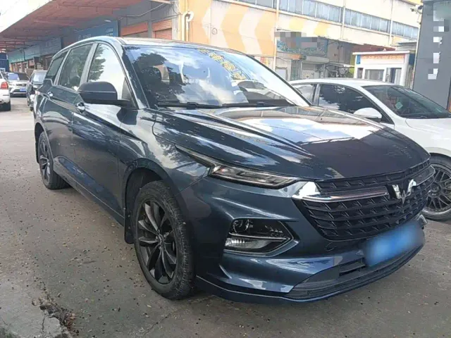 Wuling Victory — Фото автомобиля 3