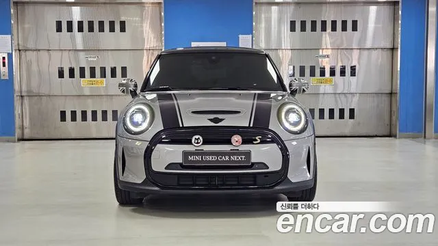 MINI Cooper Cooper Electric — Фото автомобиля 3