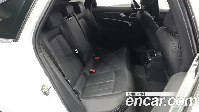 Audi A6 C8 — Фото автомобиля 18