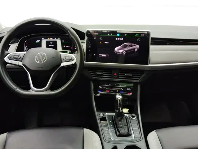 Volkswagen Bora — Фото автомобиля 12