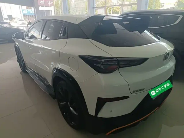 Changan UNI-T — Фото автомобиля 4