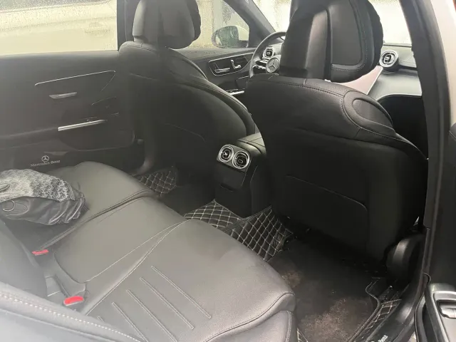 Mercedes-Benz C-Class — Фото автомобиля 6