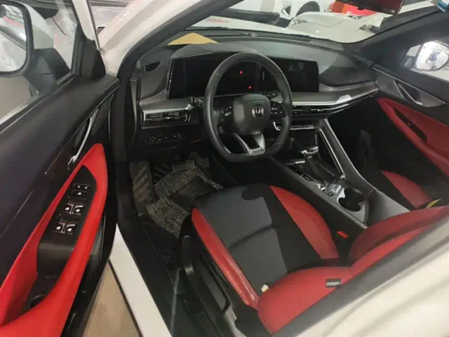 Changan CS35 Plus — Фото автомобиля 15