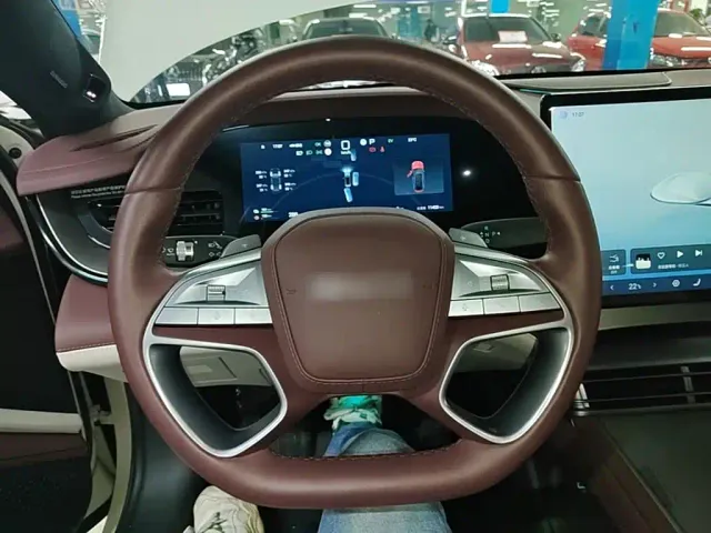 BYD Seal 07 DM-i — Фото автомобиля 10