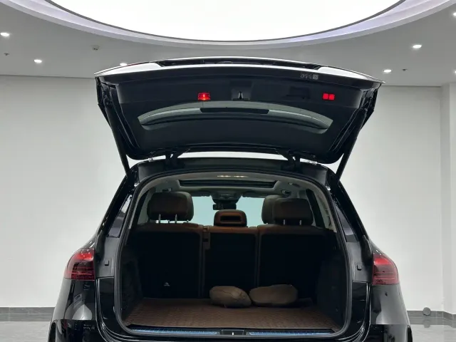 Mercedes-Benz GLE-Class — Фото автомобиля 29