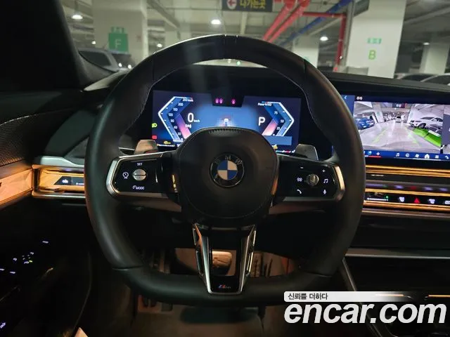 BMW 7-Series — Фото автомобиля 12