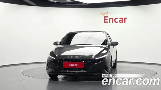 Hyundai AVANTE Avante (CN7) — Фото автомобиля 3
