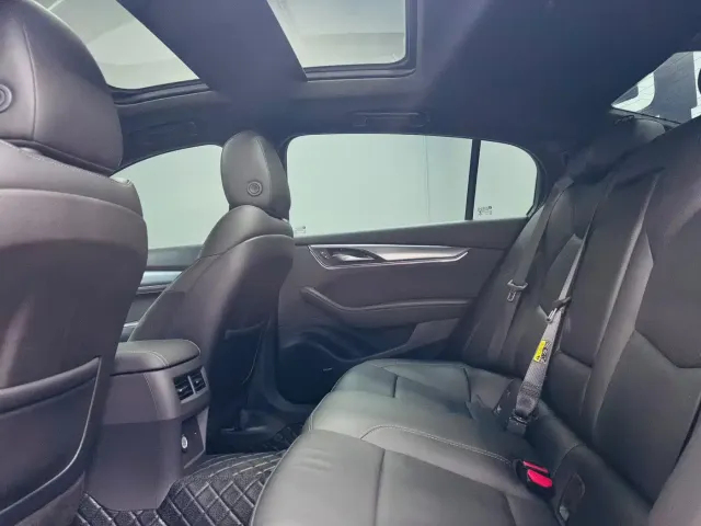Cadillac CT5 — Фото автомобиля 9