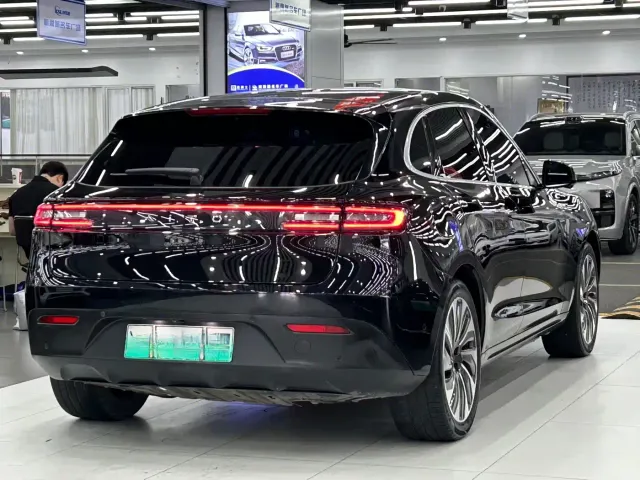 Aito M5 — Фото автомобиля 7