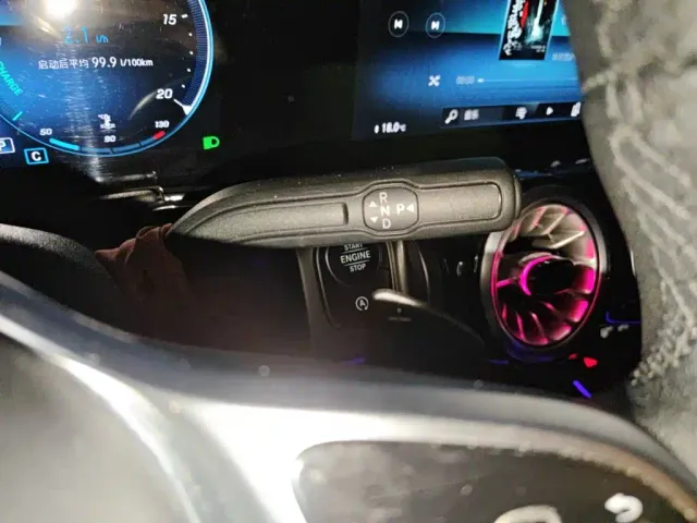 Mercedes-Benz Mercedes-Benz GLB 2023 GLB 220 Dynamic — Фото автомобиля 10