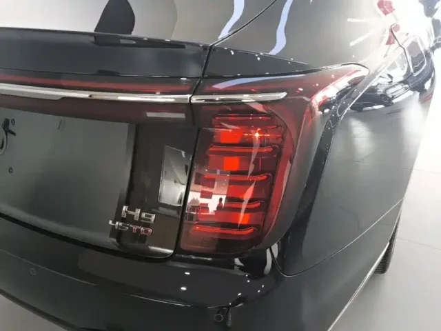 Hongqi H9 — Фото автомобиля 7