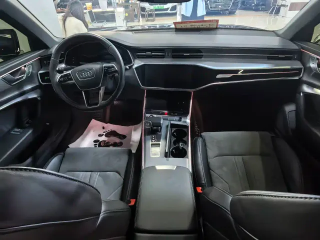 Audi A6L — Фото автомобиля 9
