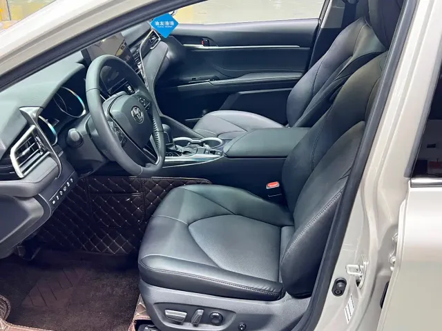 Toyota Camry — Фото автомобиля 16
