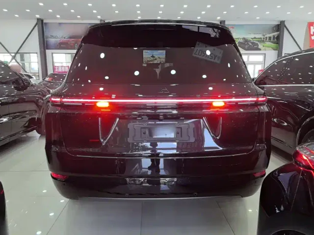 Li Auto L9 — Фото автомобиля 5