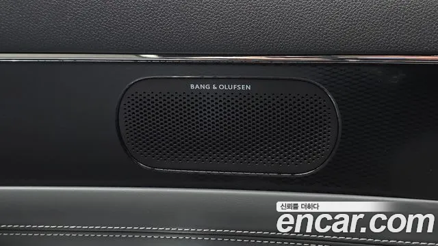 Genesis G90 Бензин 3.5 турбо AWD — Фото автомобиля 26