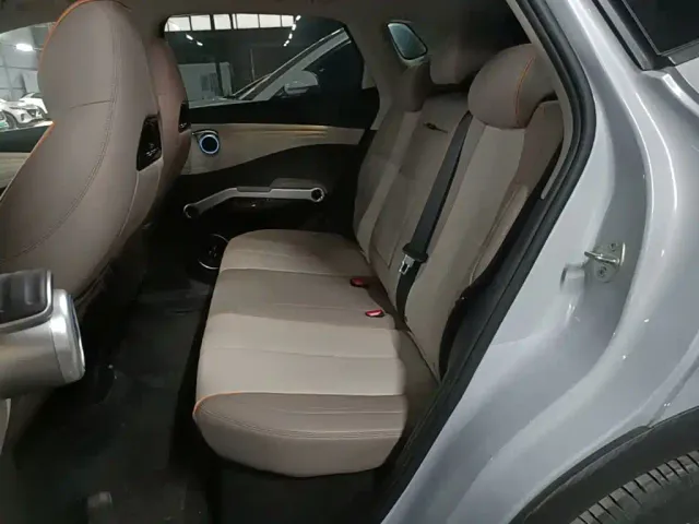 BYD Yuan PLUS — Фото автомобиля 16