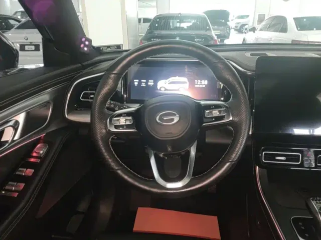GAC Trumpchi GS8 — Фото автомобиля 10