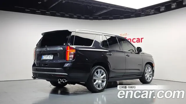 Chevrolet Tahoe — Фото автомобиля 2