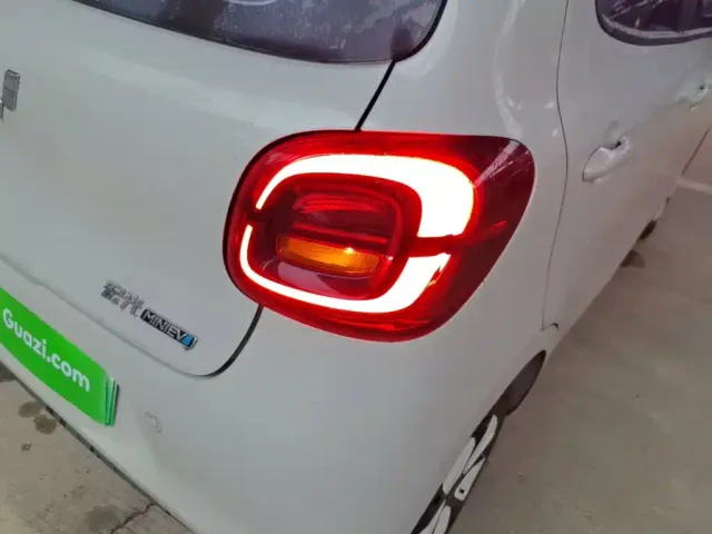Wuling Hongguang Mini EV — Фото автомобиля 7