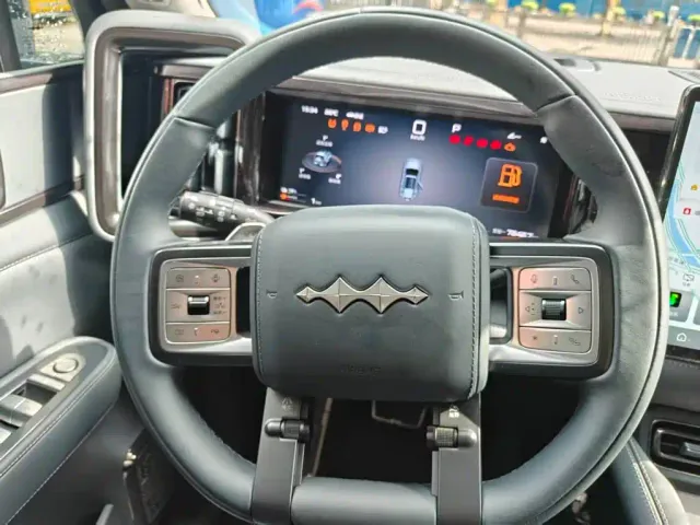 BYD FangChengBao Leopard 5 — Фото автомобиля 8