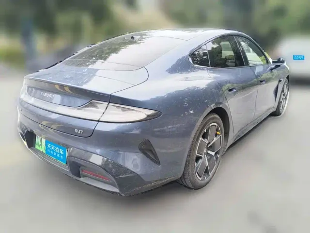 Xiaomi SU7 — Фото автомобиля 2