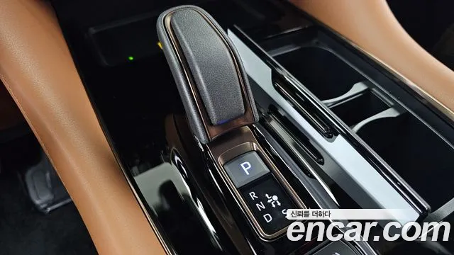 Toyota Alphard — Фото автомобиля 9