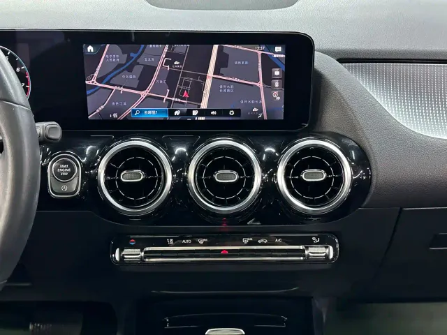 Mercedes-Benz B-Class — Фото автомобиля 24
