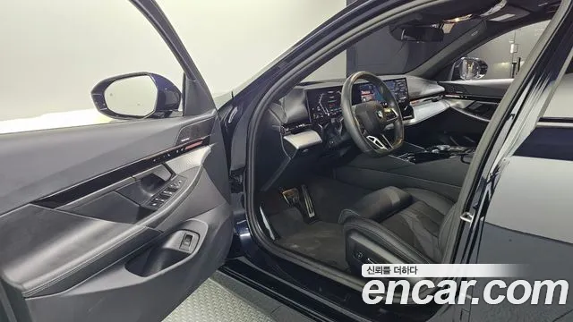 BMW 5 Series G60 — Фото автомобиля 15
