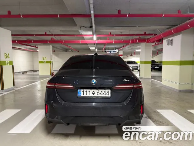 BMW 5-Series — Фото автомобиля 2
