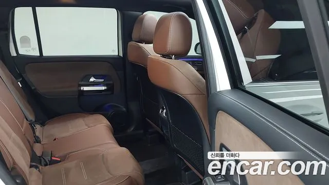 Mercedes-Benz GLB-Class — Фото автомобиля 10