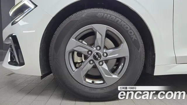 Kia K5 Новый K5 3 поколение 2.0 LPi(Для проката) — Фото автомобиля 5