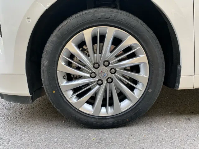 Buick Century — Фото автомобиля 22