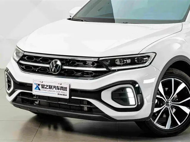 Volkswagen T-Roc — Фото автомобиля 2