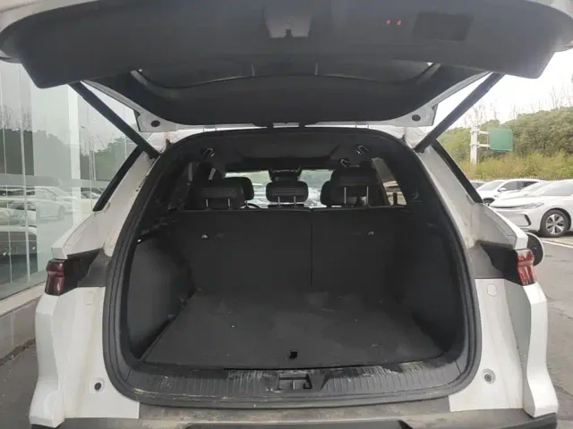 BYD Song Pro — Фото автомобиля 18