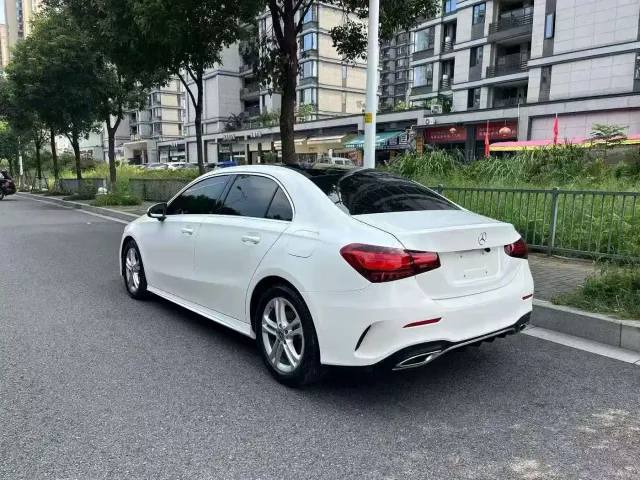 Mercedes-Benz Mercedes-Benz A-Class 2023 A 180 L — Фото автомобиля 5