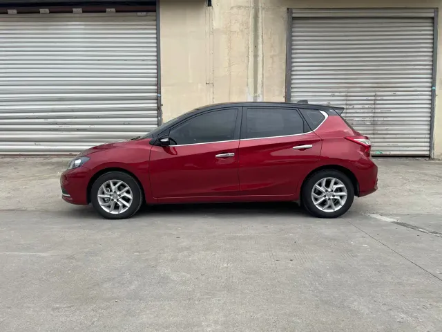 Nissan Tiida — Фото автомобиля 3