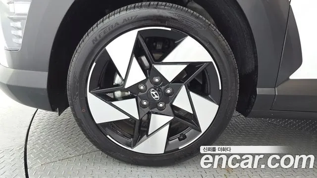 Hyundai Kona SX2 — Фото автомобиля 5