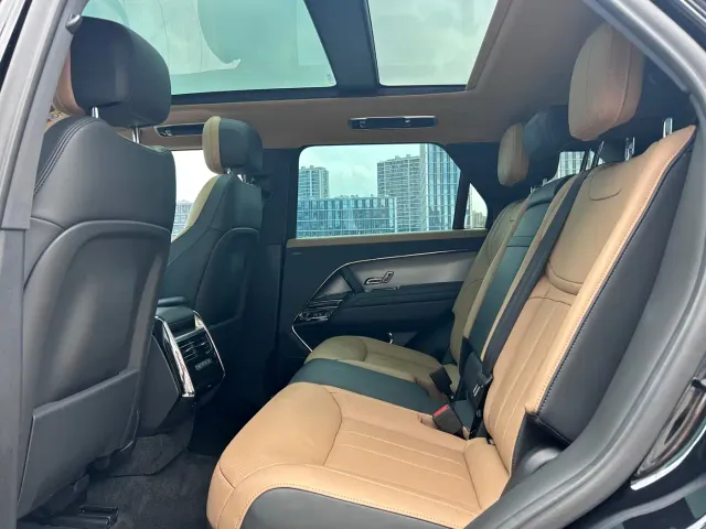 Land Rover Range Rover Sport — Фото автомобиля 11