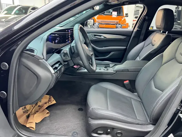 Cadillac CT5 — Фото автомобиля 4