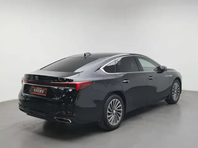 Buick LaCrosse — Фото автомобиля 2